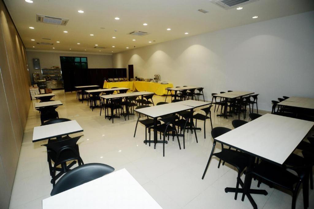 Star-Well Hotel Kuala Lipis Exteriér fotografie